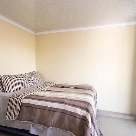 Hasate Guest House 10 Florence Street Oakdale Belliville 7530 Cape Town South African Екстериор снимка